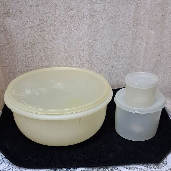3 pc. Tupperware bowl, and storage containers. - Picture 1 of 13
